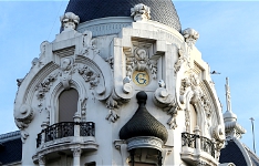 Modernism-style architecture in Madrid